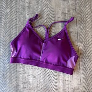 Nike Indy Women's Lightly Padded Sports Bra